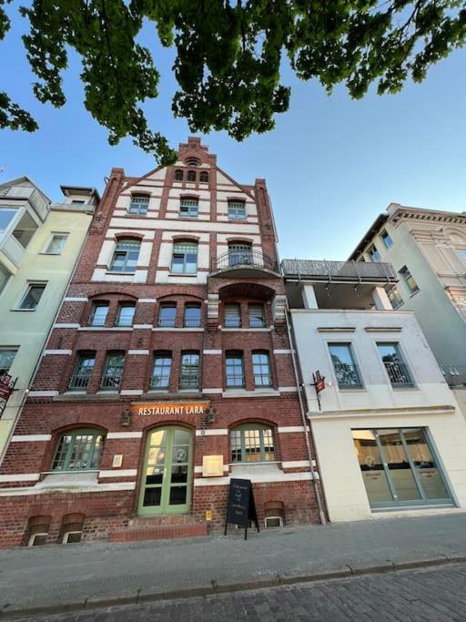 Traumwohnung Am Altstadt Hafen ชตราลซุนด์ ภายนอก รูปภาพ