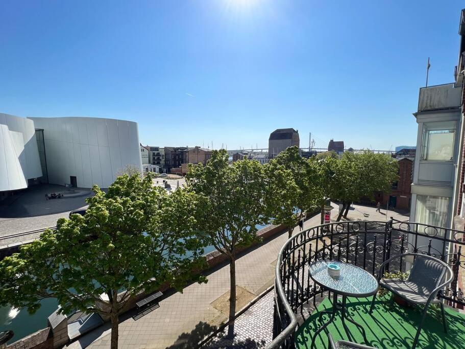 Traumwohnung Am Altstadt Hafen ชตราลซุนด์ ภายนอก รูปภาพ